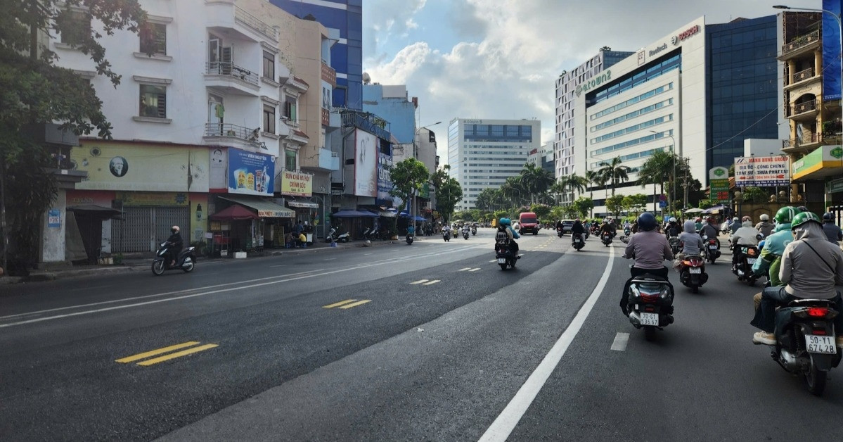 sau cuoc phau thuat xoa 3km dai phan cach duong cong hoa van hanh giao thong 3 chieu ra sao 3327