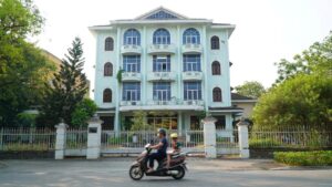 sau khi so giao duc va dao tao thanh pho hue chuyen di noi khac tru so cu bo hoang nhieu nam 2026041