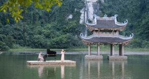 Secret Garden Mac Ao Dai Choi Dan Trong Khung Canh Dep Nhu Tranh Ve Tai Ninh Binh 1445