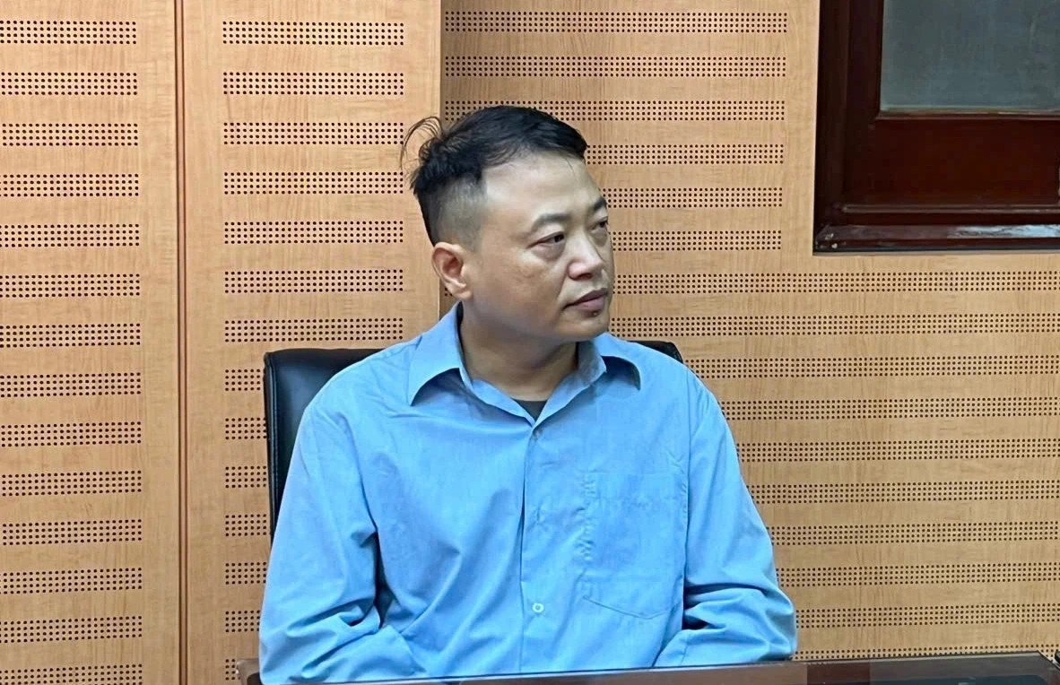 shark binh 2114.webp