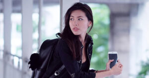 Siêu mẫu Minh Tú cùng các sao mắc kẹt khi Mỹ và Israel tấn công Iran 1 sieu mau minh tu cung cac sao mac ket khi my tan cong iran 809