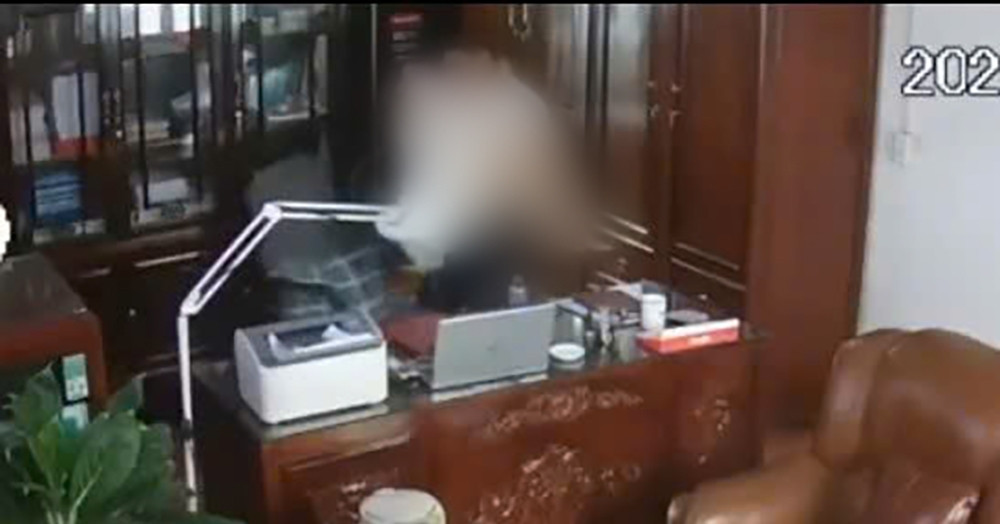 so gd dt chi ro thong tin sai vu clip nguoi dan ong than mat voi phu nu 2255