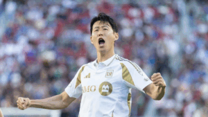 Son Heung Min 17615719048831860460854 0 0 1061 1888 Crop 1761571926110672611049