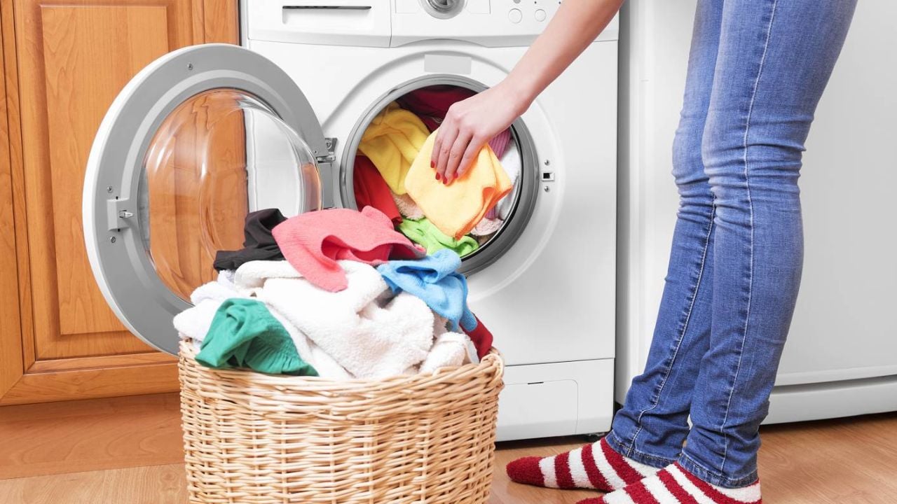 Tai Sao Quan Ao Giat O Nha Du Sach Se Nhung Khong Bao Gio Thom Lau Nhu Ngoai Tiem 235721