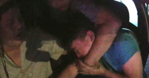 tai xe taxi bi kep co hanh hung vi khong nhan cho khach o tphcm 124