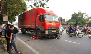 tai nan giao thong khien 1 nguoi tu vong