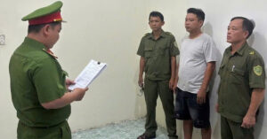 tam giu khan cap doi tuong hanh hung tai xe taxi o tphcm 1217