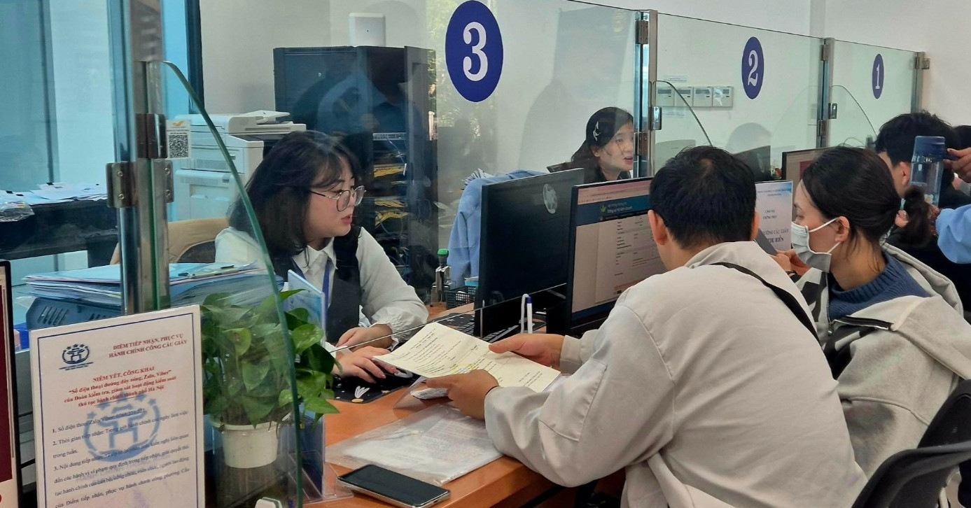 tam nghi viec 2 thang bao hiem xa hoi cua nguoi lao dong co bi gian doan 330