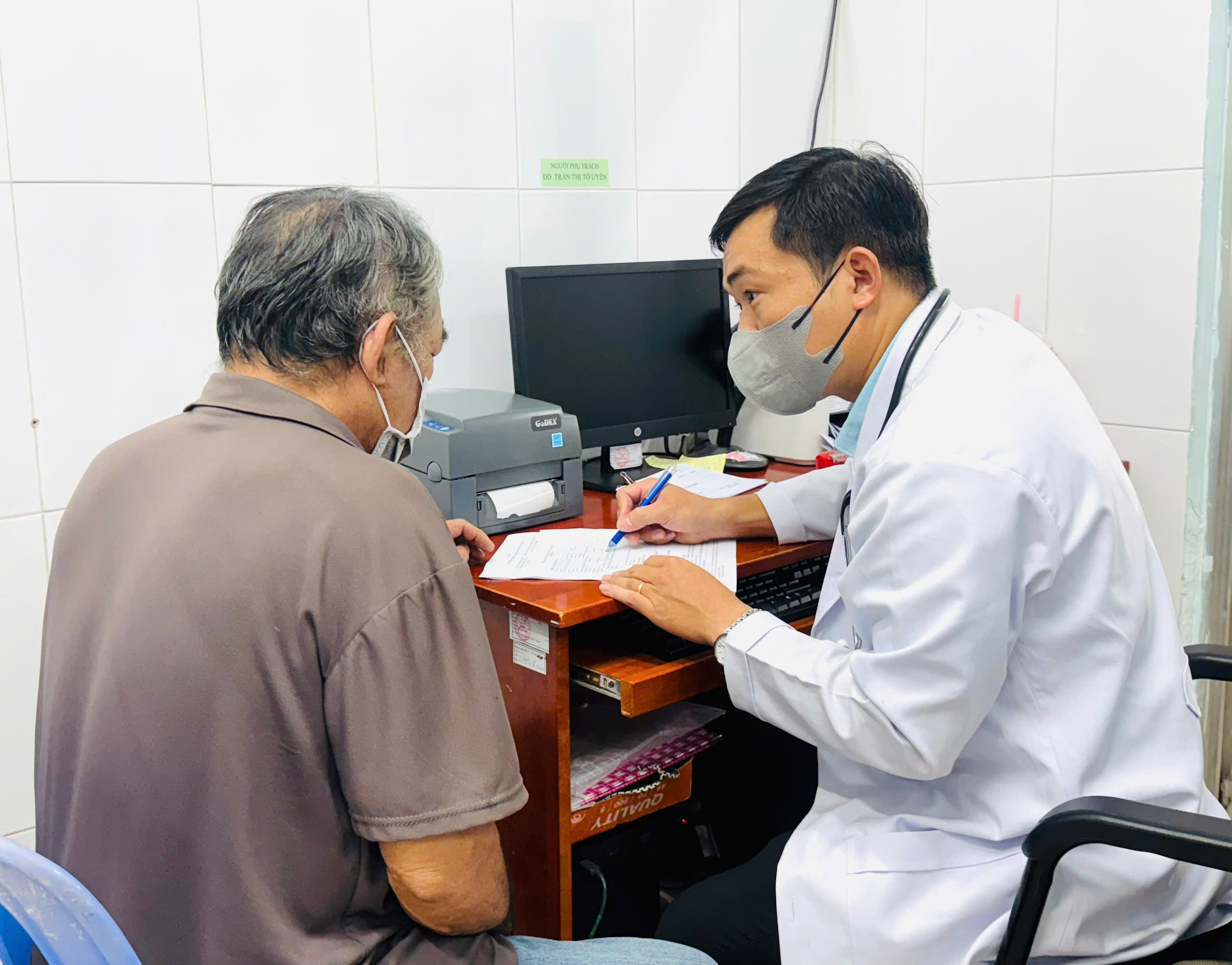 tam soat benh khong lay cho nguoi cao tuoi