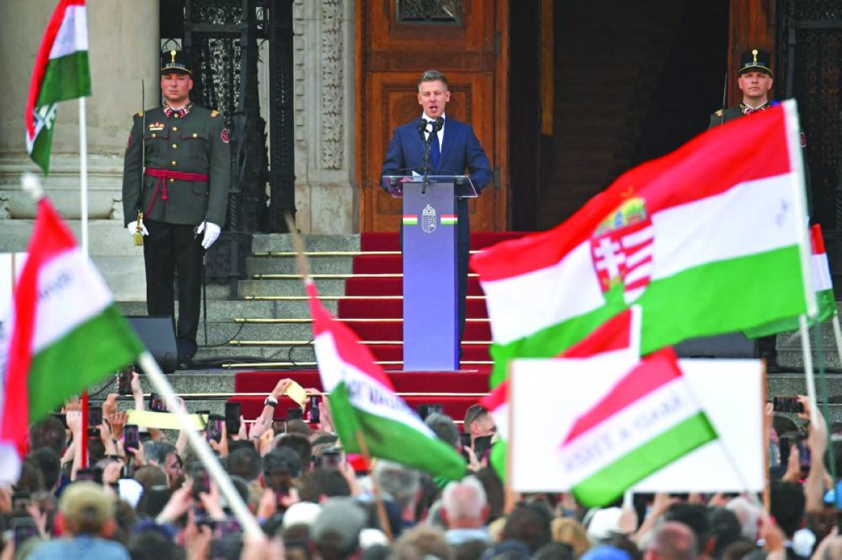 tan thu tuong hungary peter magyar tuyen the nham chuc anh afp