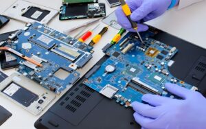 Thay Mainboard Co Can Cai Lai Win Khong 01