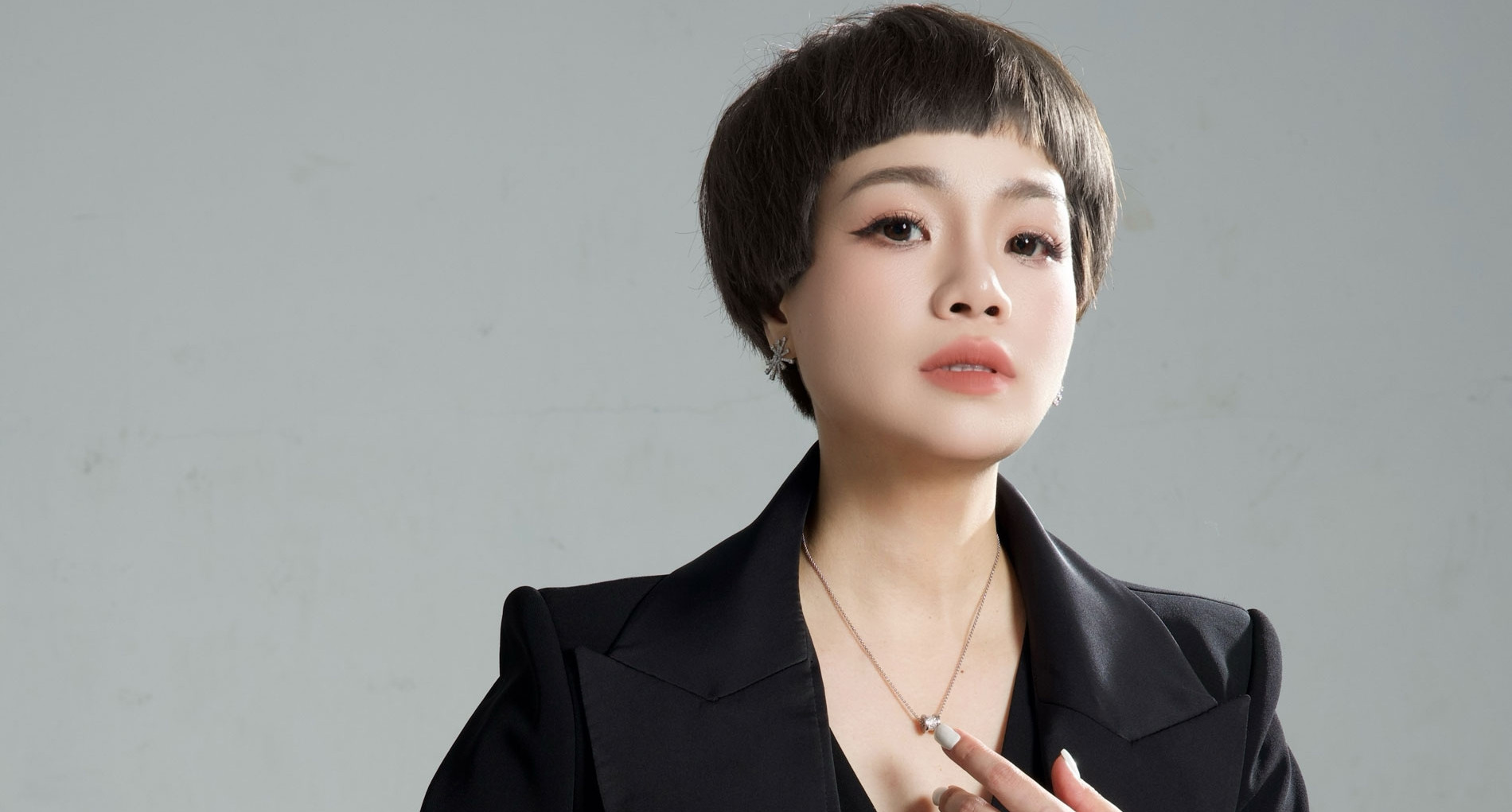 thi phi cua ca si ngoc khue 2921