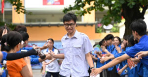 thi sinh noi ve de van lop 10 ha noi it nhat em dat 85 diem 910