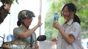 Tuyển sinh lớp 10 ở Hà Nội: Phụ huynh "hạ nhiệt" kỳ thi bằng phương án dự phòng 1 thi 10
