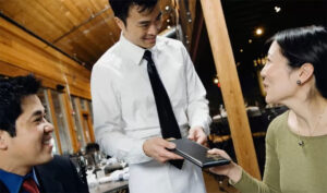 Thích bạn gái chủ động chia hoá đơn dù tôi chẳng thiếu tiền 1 thich ban gai chu dong chia hoa don du toi chang thieu tien e14044039bd74c26b025a12979290bb3 1449.jp