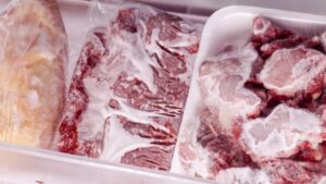 Thit Cap Dong Trong Tu Lanh Co 3 Dau Hieu Nay Tuc La Da Hong Nen Bo Ngay 233542