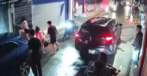 thong tin bat ngo vu hai co gai bi duoi danh trong dem o ha noi 1701