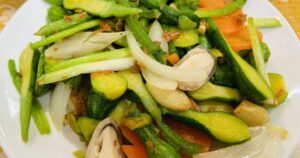 thuc an 17624107722442020754719 81 0 881 1280 crop 176241083053990106078