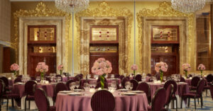 Tiec Tan Nien Dang Cap Tai The Reverie Saigon 1869