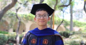 tien si toan truong top 7 the gioi ngon lua le ba khanh trinh chay trong toi 1203