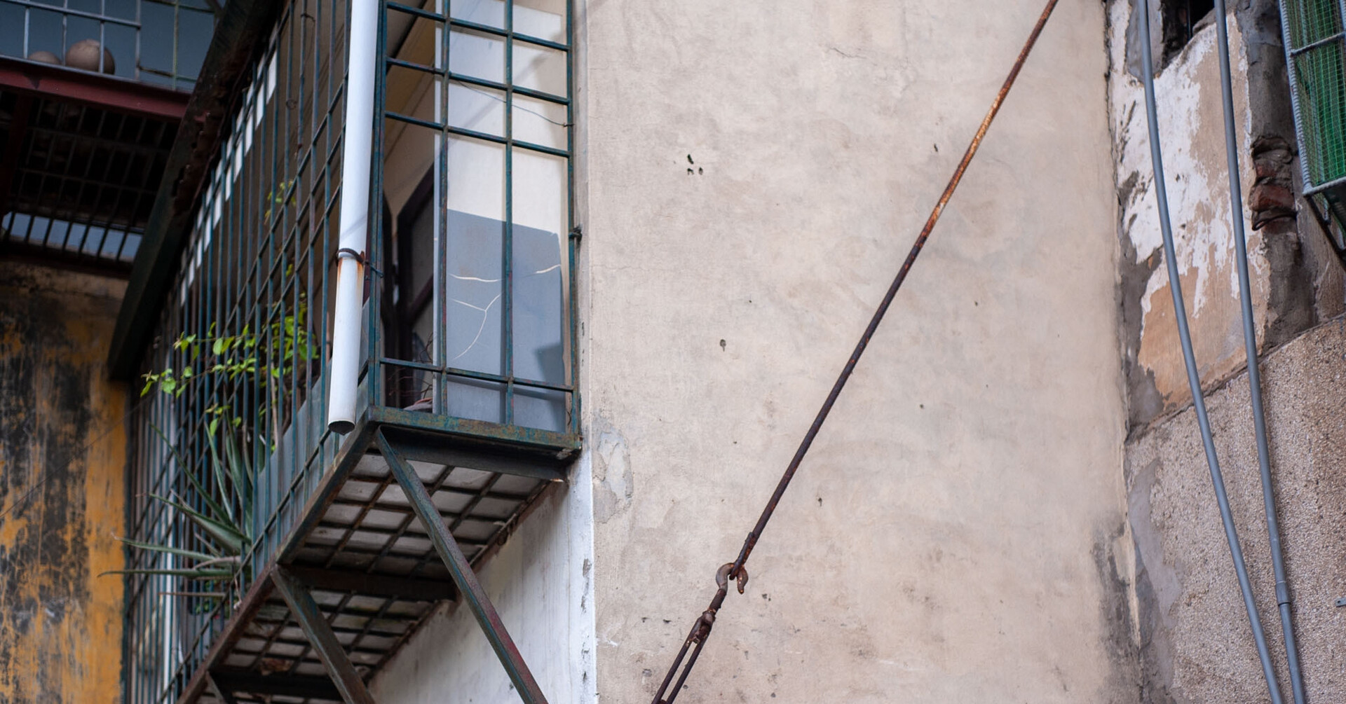 Tieng Cau Cuu Luc 23H Khien Khu Tap The Co Dem Giao Thua Kho Quen 5672F650Bc0543548F2Fdafc48B5305A 3