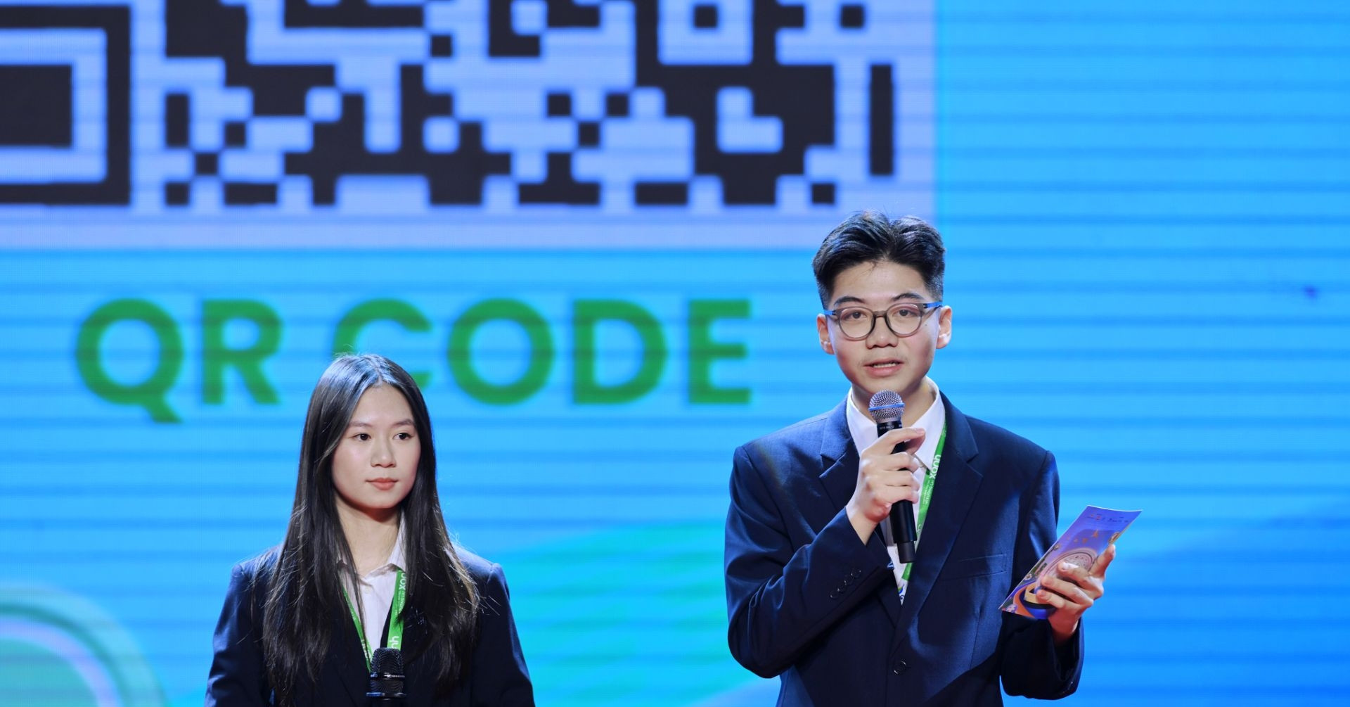 Tieng Noi Xanh Tu San Choi Trong Nuoc Den Chuan Muc Tranh Bien Quoc Te 965