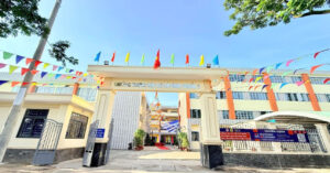 tphcm phu huynh to nha truong gay suc ep cho hoc sinh chi vi thac mac diem thi 2378