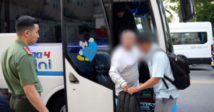 tphcm tiep nhan 34 cong dan bi my truc xuat 1496