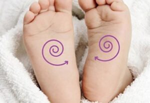 tre so huu 5 dau hieu nay o ban chan co tuong so troi ban co menh tai phu lon len giau sang 002608.j