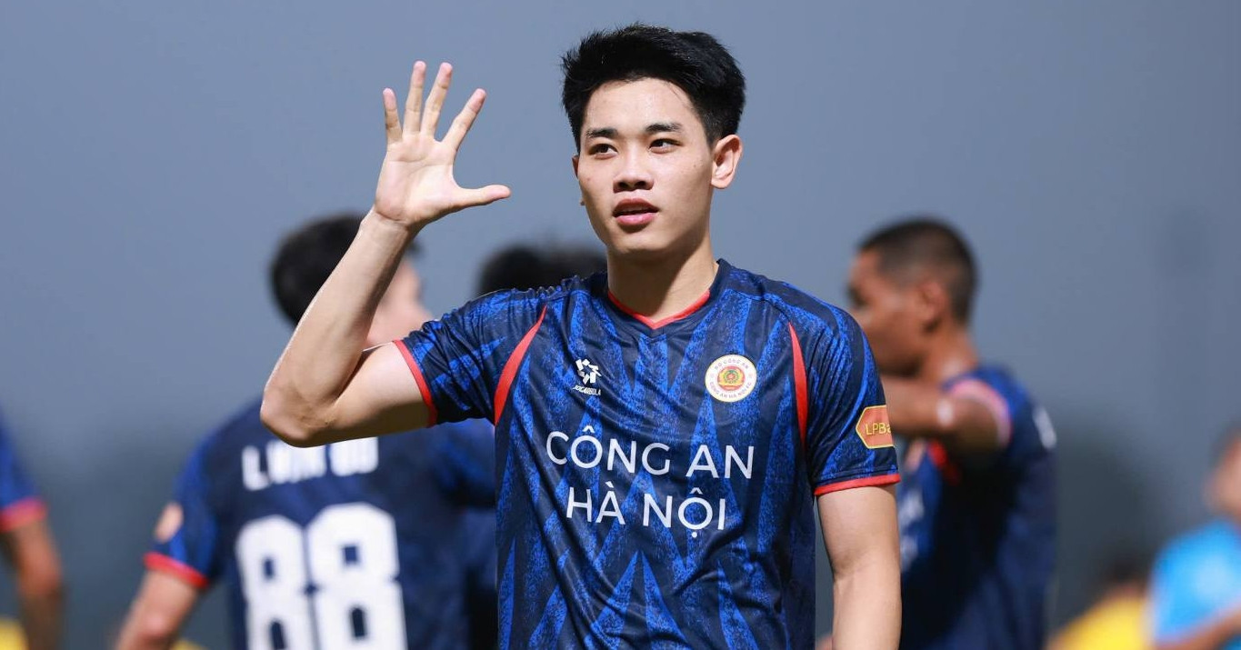 truc tiep bong da pvf cand 0 1 cahn nguyen filip lap cu dup cuu thua 1556