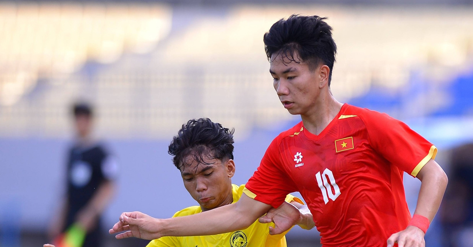 truc tiep bong da u17 viet nam 3 0 u17 malaysia sy bach lap cu dup 1729