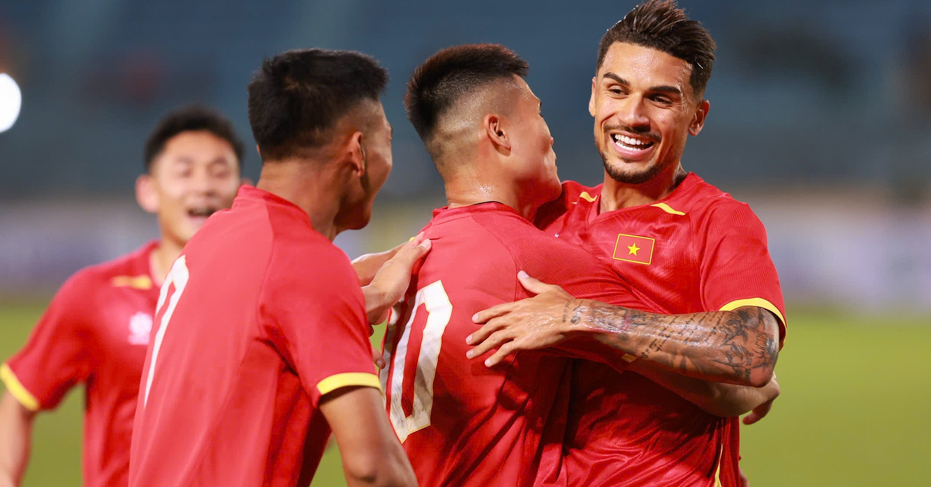 truc tiep bong da viet nam 1 0 bangladesh doi ban phan luoi 2403