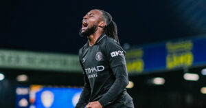 Hạ Leeds, Man City phả hơi nóng vào gáy Arsenal 1 truc tiep leeds 0 1 man city semenyo lap dai cong h2 128