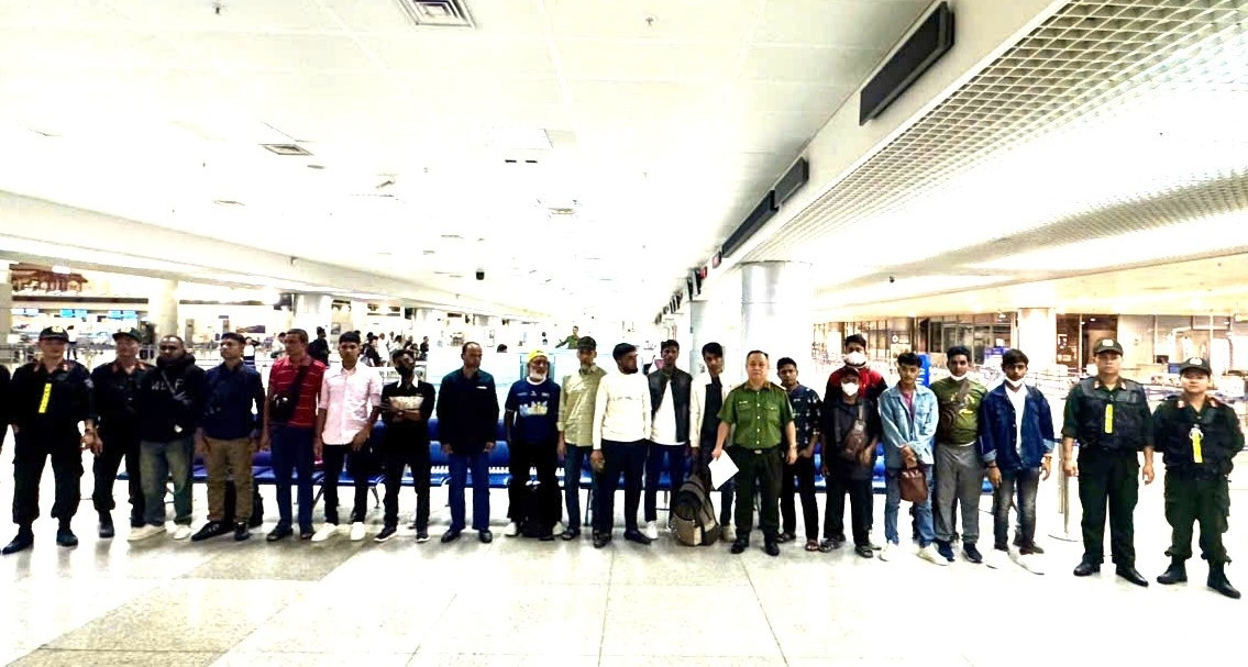 truc xuat 47 nguoi nuoc ngoai do vi pham quy dinh cu tru tai dong nai 861