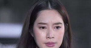 truoc ngay ra toa ly hon chong bat den ca dem de lam viec la toi to mo xem thi oa khoc 1385