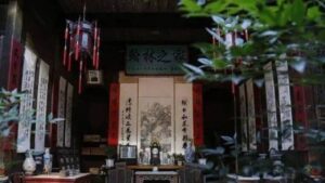 truoc san khong trong 3 loai cay trong nha khong treo 3 vat danh sach day du phong thuy ai cung can