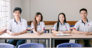 truong dai hoc o tphcm cam ket hoan 100 hoc phi neu sinh vien khong co viec lam 527