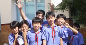 Truong Hoc Giua Trung Tam Sai Gon Hoc Sinh Chi Phai Dong 10 2538