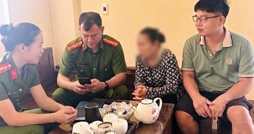 tu dau hieu la nam tai xe cuu nguoi phu nu 64 tuoi khoi kich ban lua tinh qua mang 1370