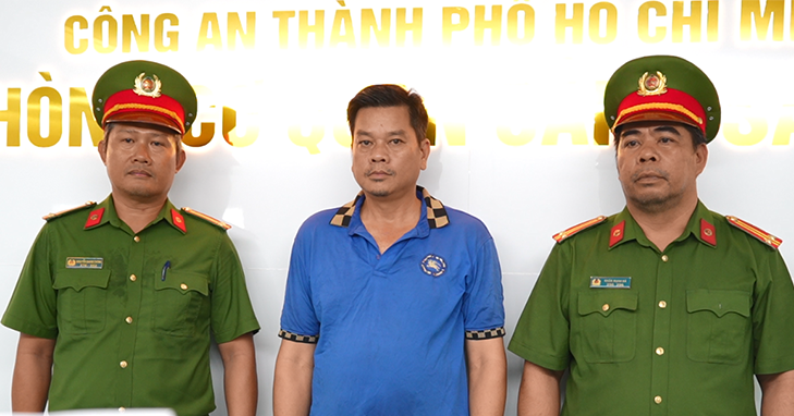 tu vu tu tu bat thuong 200 canh sat pha duong day buon lau hon 24 tan xyanua 1251