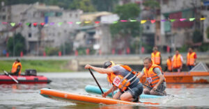 Tưng bừng giải Sup Race trên sông Bằng Giang 1 tung bung giai sup race tren song bang giang 811