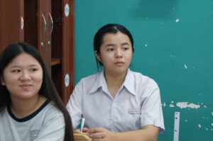 tuong vy con dao