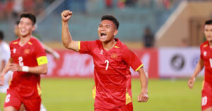 tuyen viet nam dau malaysia can trong khong thua 2935