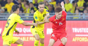 tuyen viet nam hai doi hinh dau bangladesh va malaysia 2369