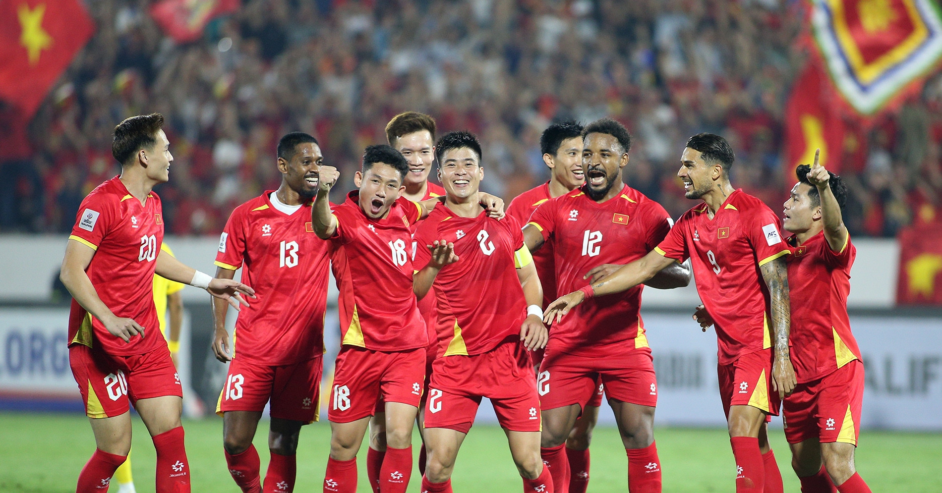 tuyen viet nam hlv kim sang sik thieu gi de manh hon 3243