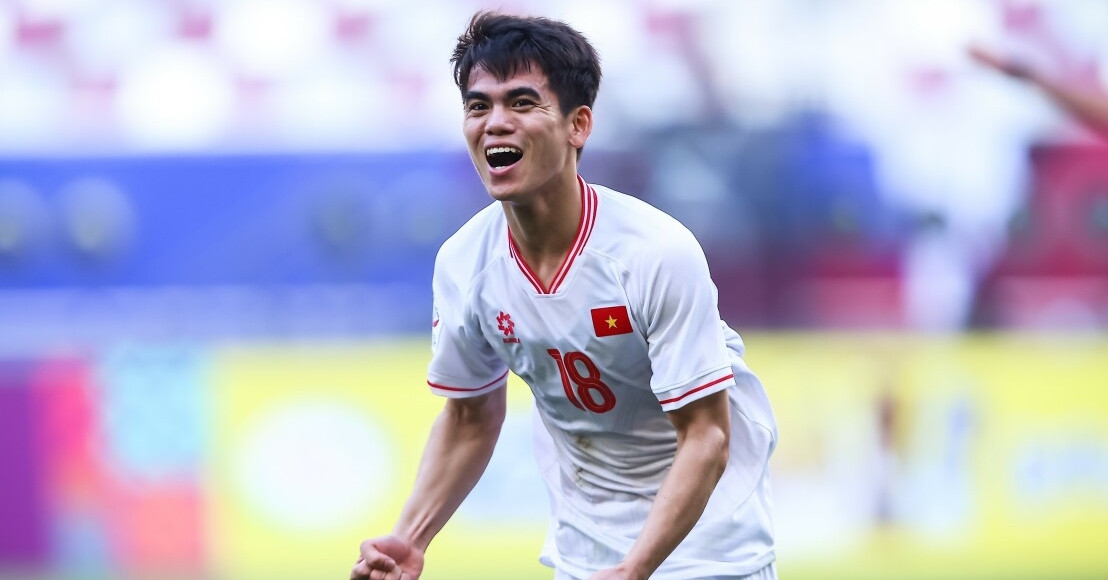 tuyen viet nam phai thang malaysia de cai thien thu hang fifa 1953