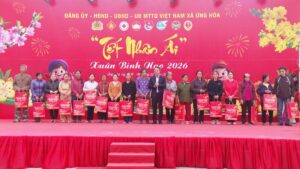 Ung Hoa Ron Rang Cac Hoat Dong Van Hoa An Sinh Xa Hoi Mung Xuan Binh Ngo 20260206174114