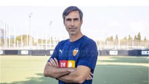 Valencia 17669325309151327317792 0 0 410 730 Crop 1766932543464923370375