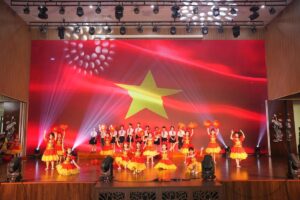 Van Dinh Tung Bung Ky Niem 80 Nam Quoc Khanh Voi Loat Hoat Dong Van Hoa Dac Sac 20250830183910