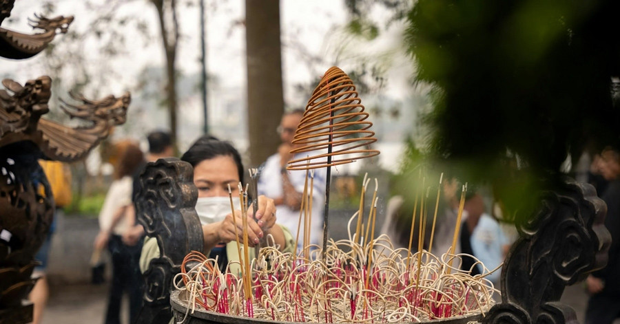 van khan cung ram thang 2 nam 2026 chuan truyen thong 2298